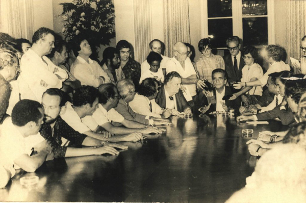 Ali Kamel e Marcello Alencar 1983 - Ali Kamel em entrevista com o então prefeito do Rio Marcello Alencar